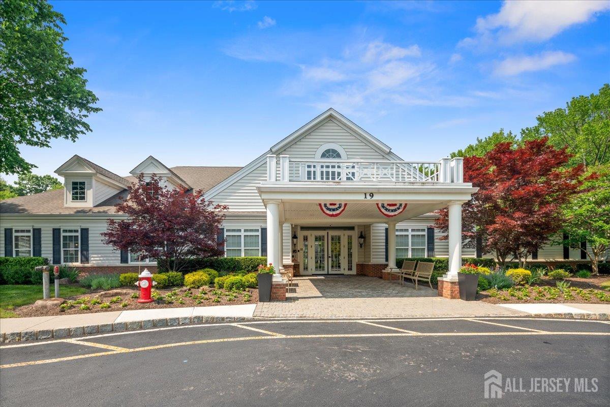 South Brunswick, New Jersey 08824, United States, 3 Bedrooms Bedrooms, ,3 BathroomsBathrooms,Residential,Pending,164892