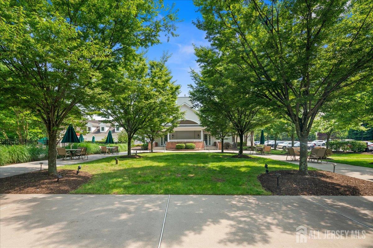 South Brunswick, New Jersey 08824, United States, 3 Bedrooms Bedrooms, ,3 BathroomsBathrooms,Residential,Pending,164892