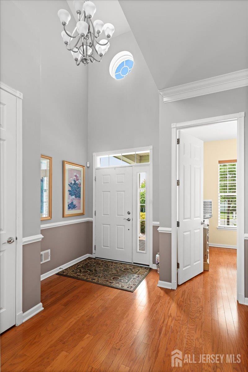 South Brunswick, New Jersey 08824, United States, 3 Bedrooms Bedrooms, ,3 BathroomsBathrooms,Residential,Pending,164892