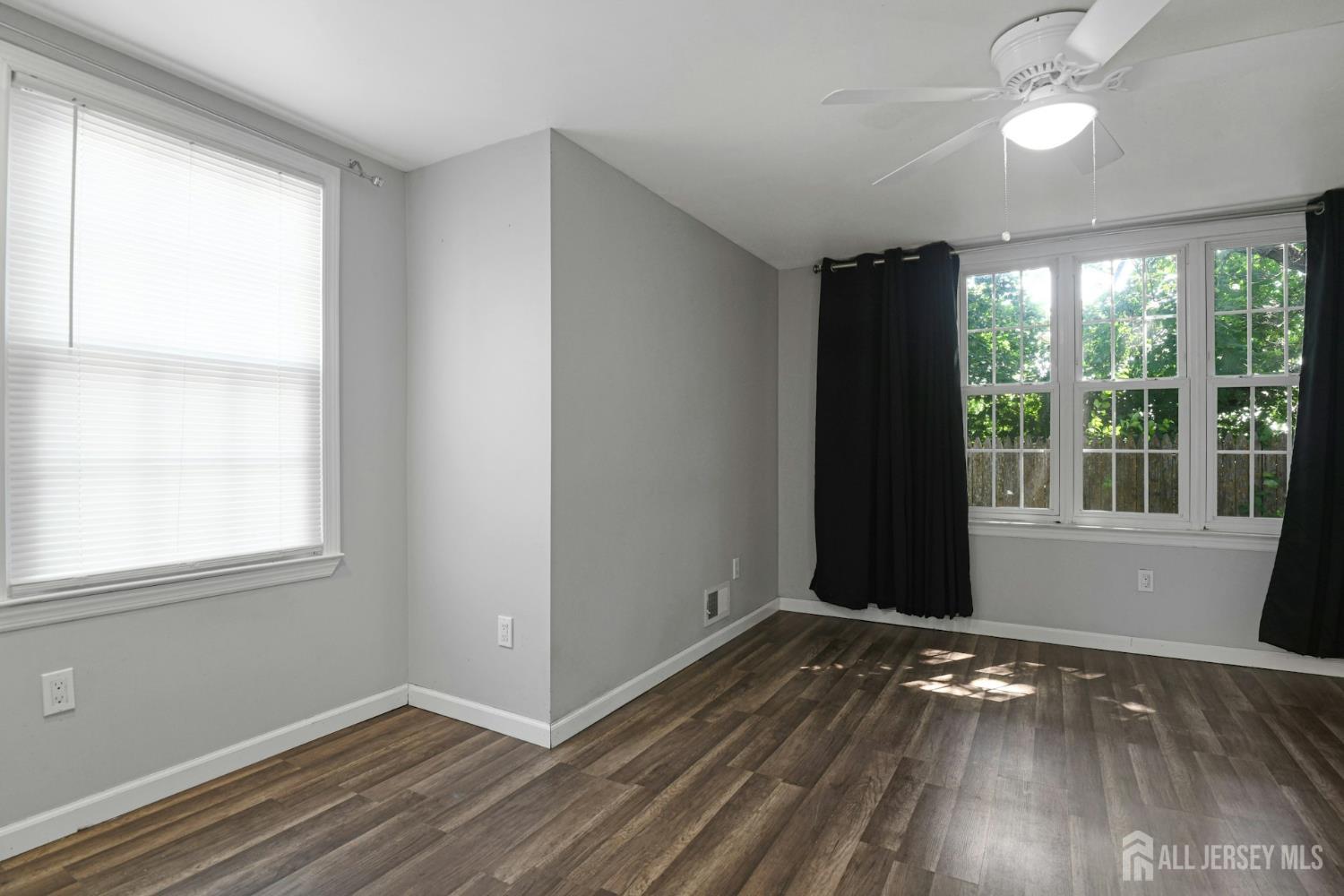 385 Shoreland Circle, Old Bridge, New Jersey image 11