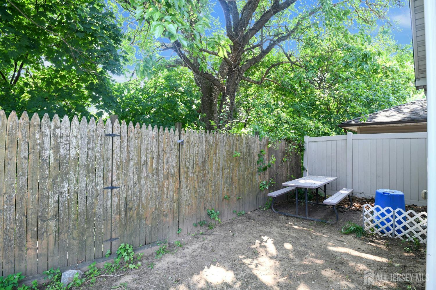 385 Shoreland Circle, Old Bridge, New Jersey image 22