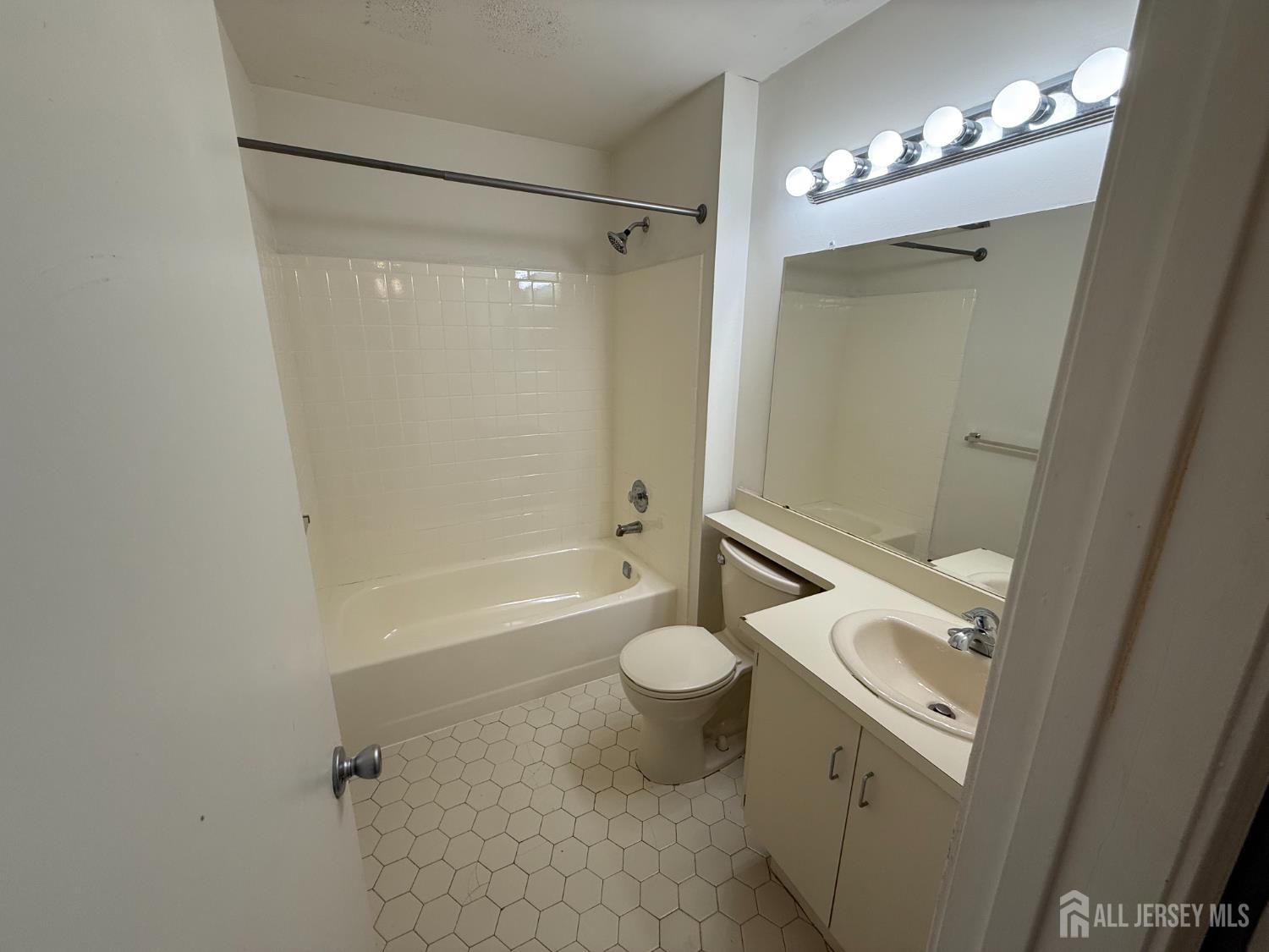 425 Northam Drive, North Brunswick, New Jersey image 16