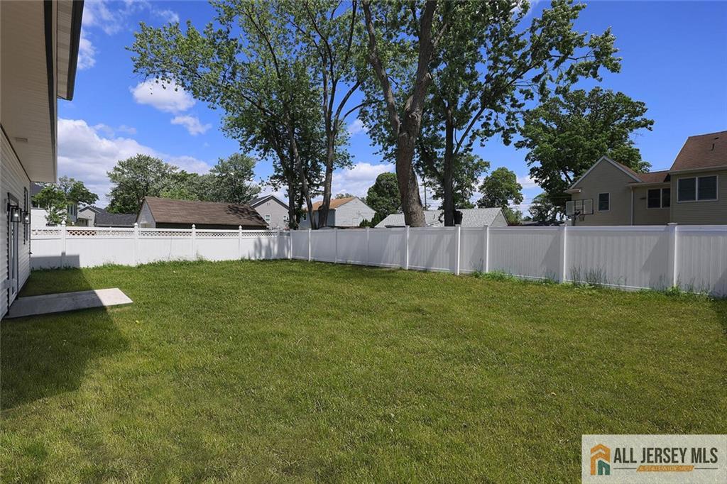 Edison, New Jersey, 08817, United States, 5 Bedrooms Bedrooms, ,4 BathroomsBathrooms,Residential,Active,1952281