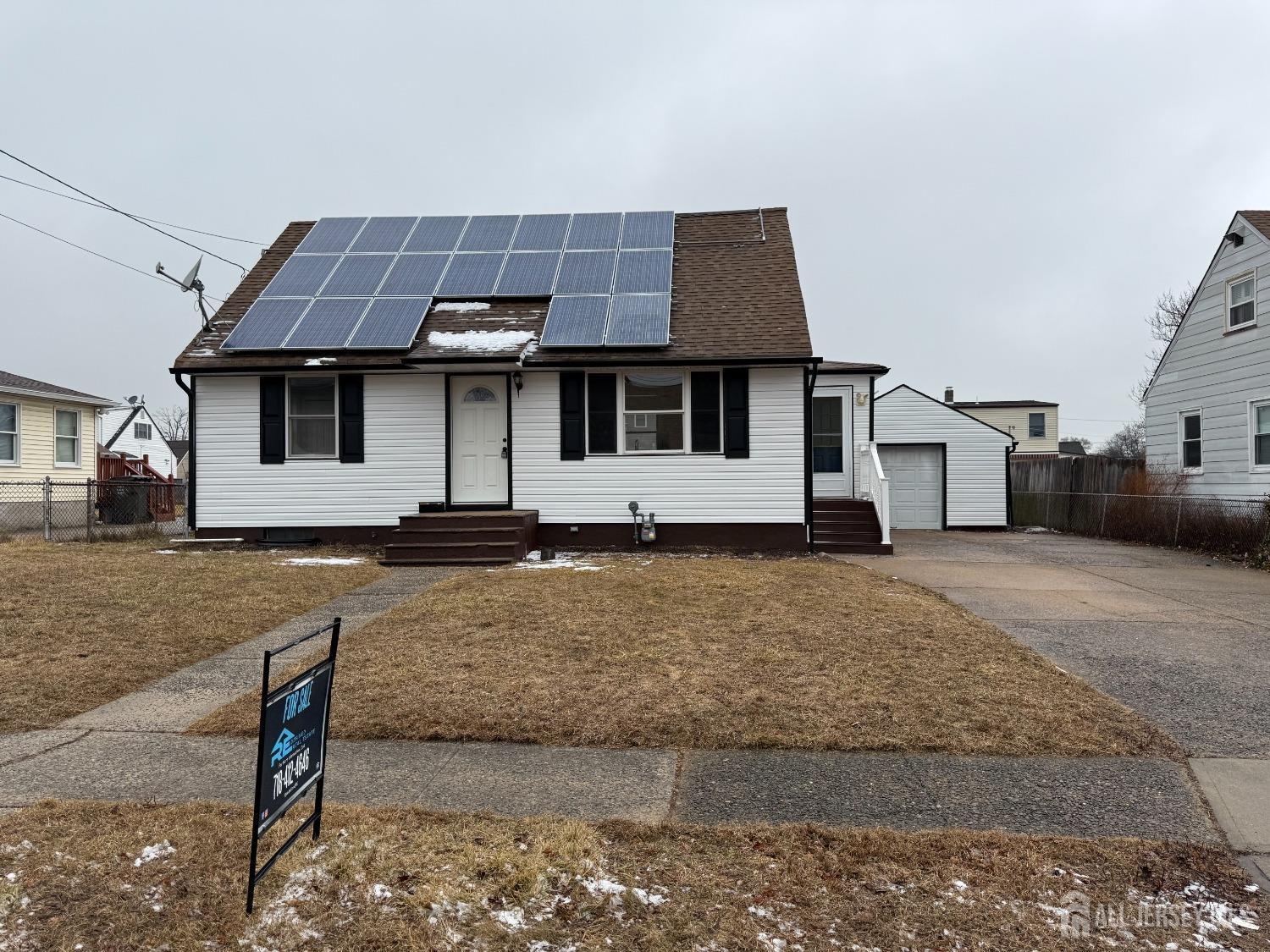 94 Lawrence Street, Fords, New Jersey image 1
