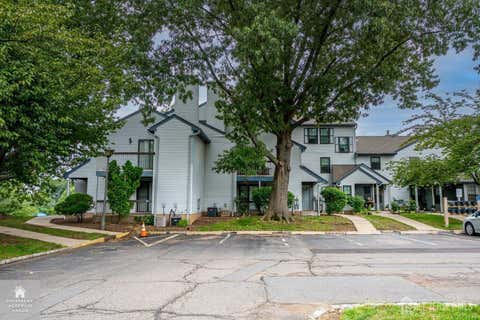 Condo For Sale - 503 Woodbridge Commons Way<br/> Middlesex County, Iselin, NJ 08830