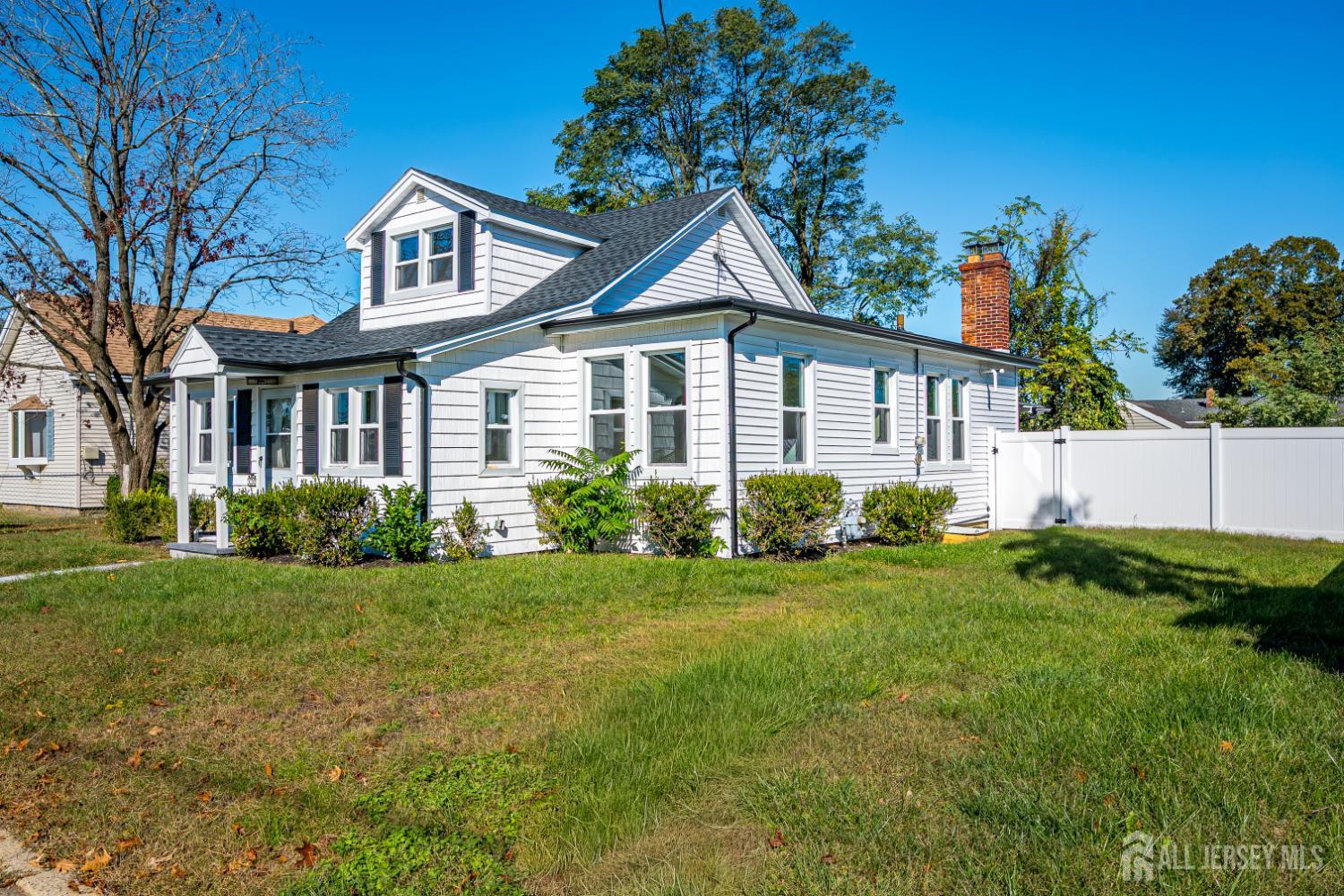 12 White Street