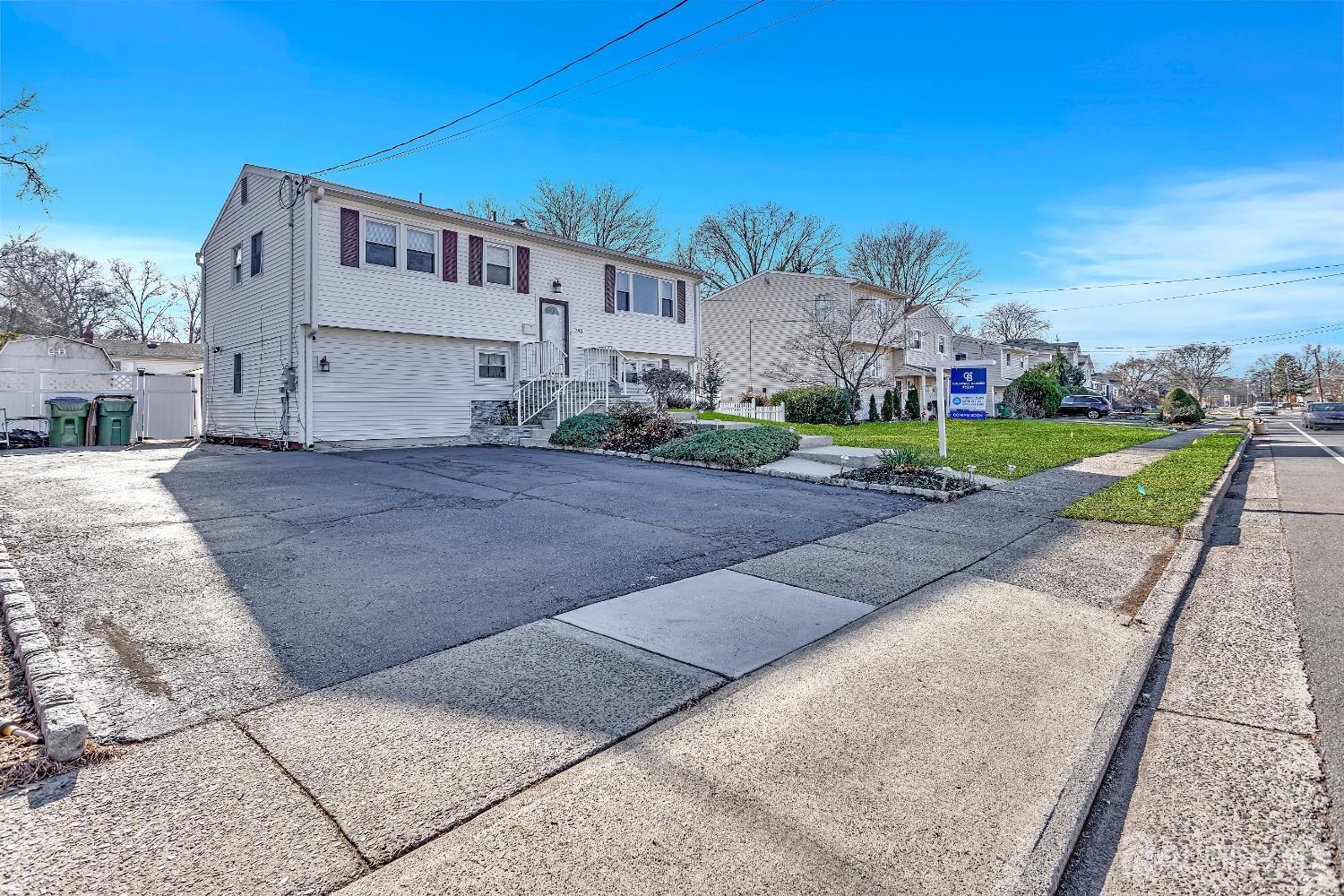 393 Durham Avenue, Edison, New Jersey image 30