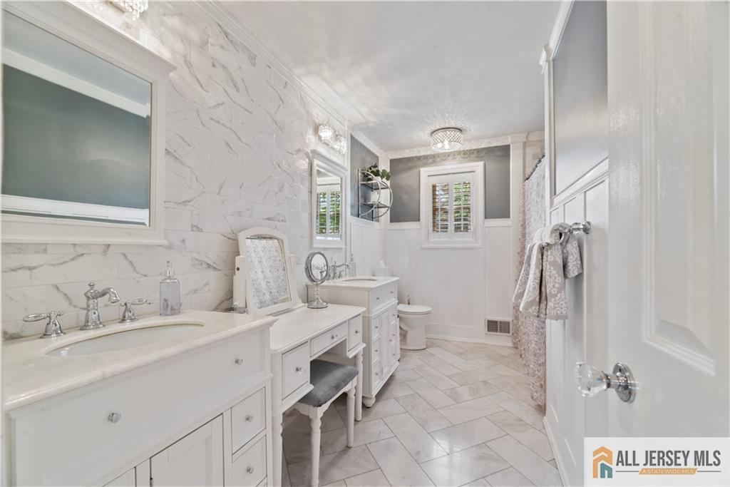 43 S Brook Drive, Milltown, New Jersey image 32