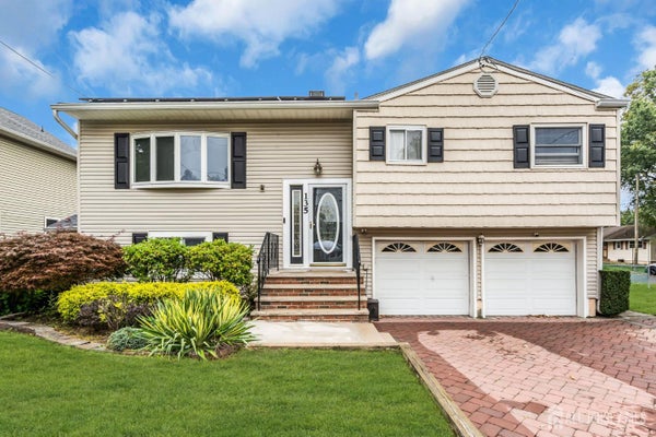 135 8TH ST, PISCATAWAY, NJ 08854 - Image 8f2cf24e929008abcfee94d5fda5cdfd/2890911146