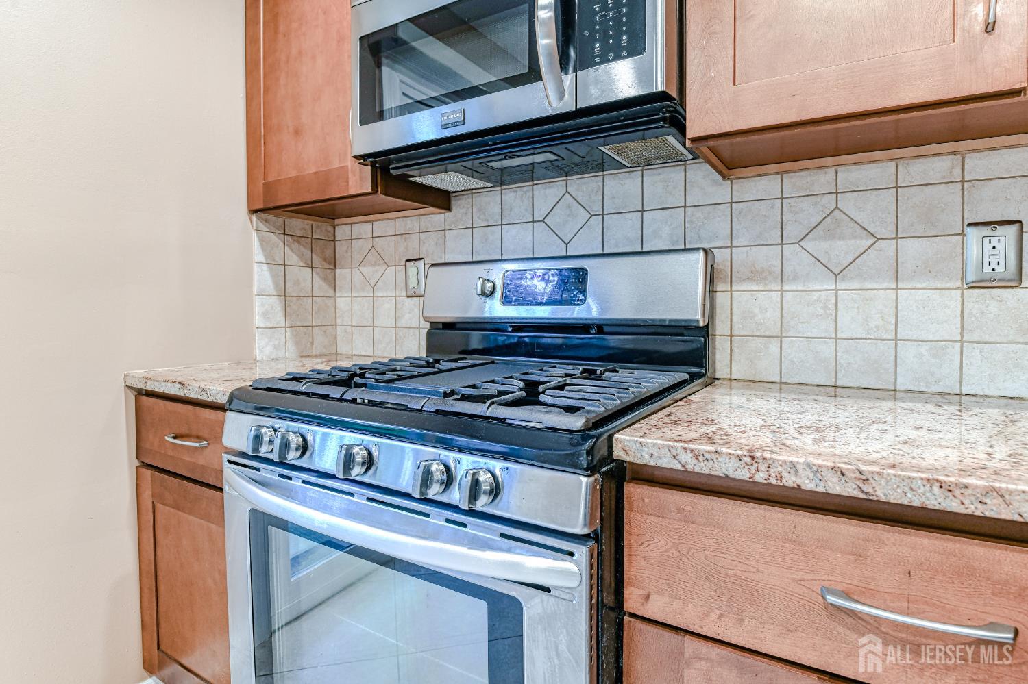 25 Sheffield Court, North Brunswick, New Jersey image 14