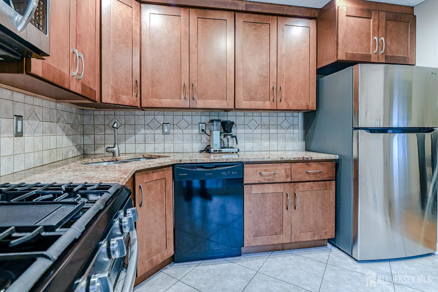25 Sheffield Court, North Brunswick, New Jersey image 13