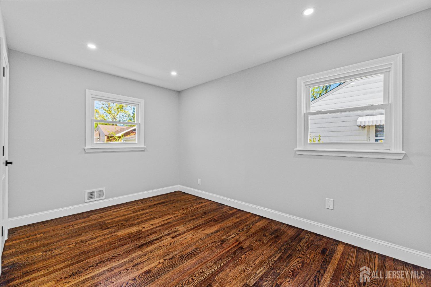 36 Garden Street, South River, New Jersey image 16
