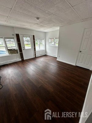 91 BROADWAY, KEYPORT, NJ 07735 - Image 8f8341d6cd45f2dc843adffe507419f2/3888208995