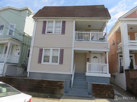 Multifamily For Sale - 130 Catalpa Avenue<br/> Perth Amboy, NJ 08861