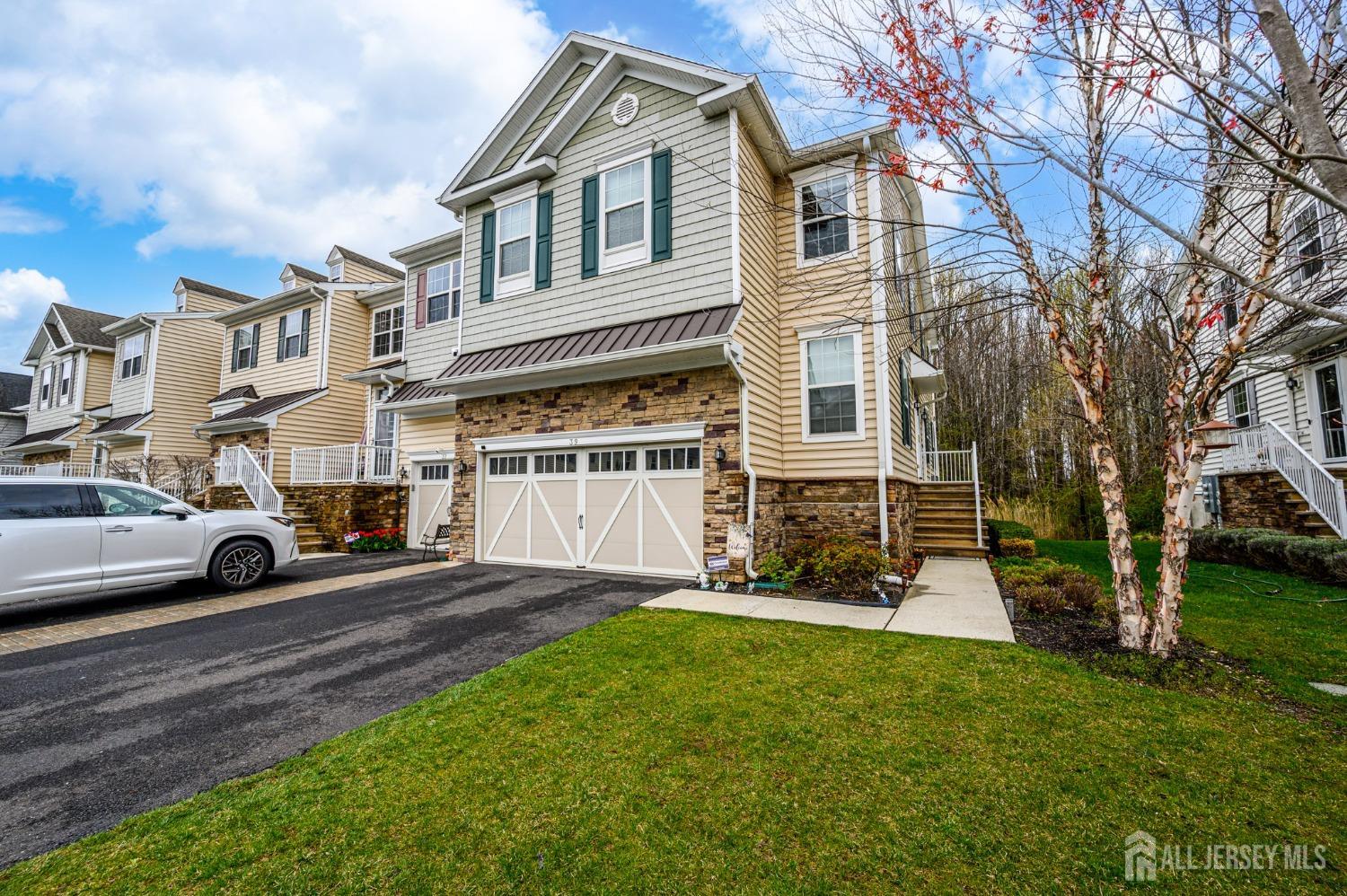 39 Nelson Drive, Cranbury, New Jersey image 1