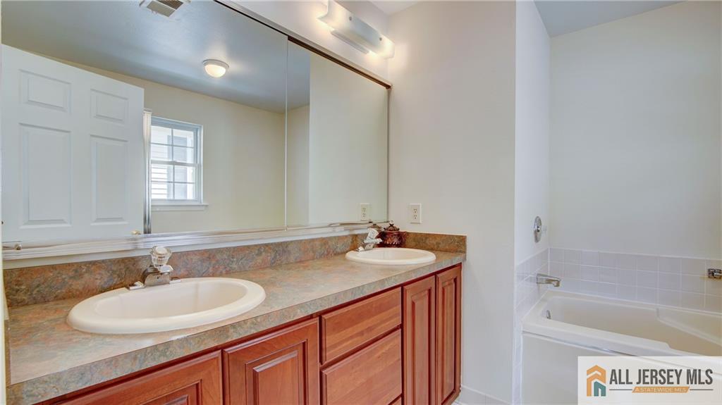 295 Waxwing Drive, Monroe Township, New Jersey image 21