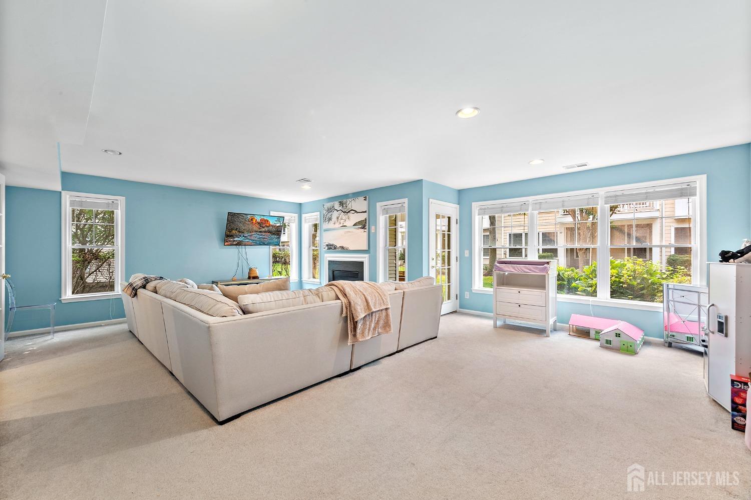 19 S Shore Drive, South Amboy, New Jersey image 33