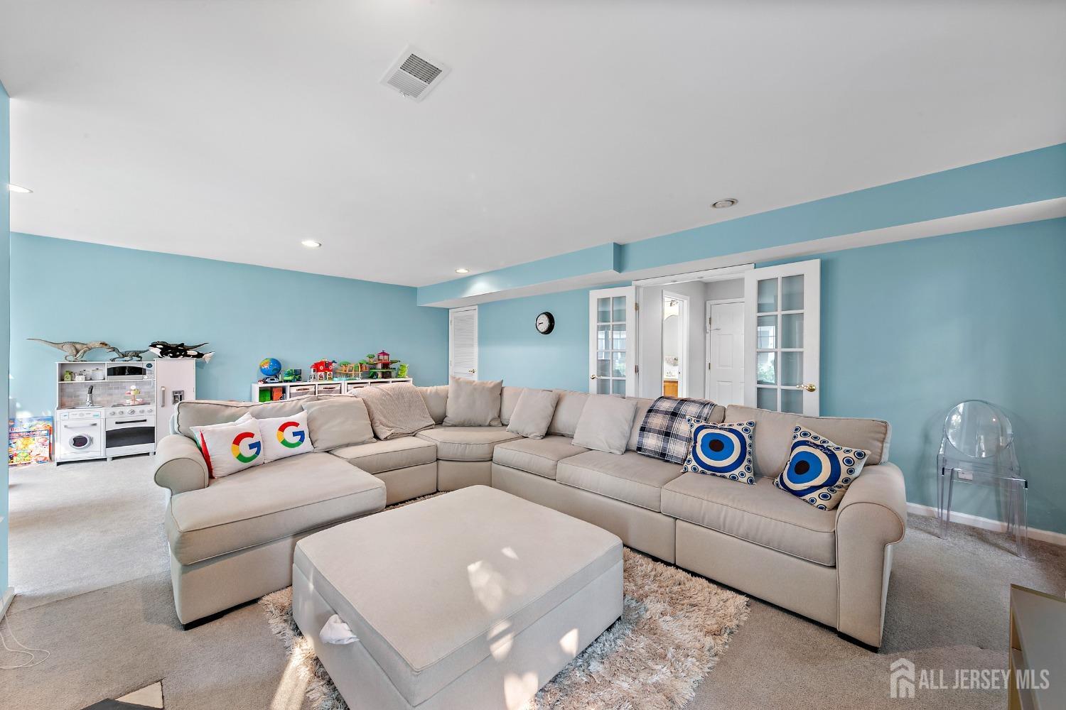 19 S Shore Drive, South Amboy, New Jersey image 35