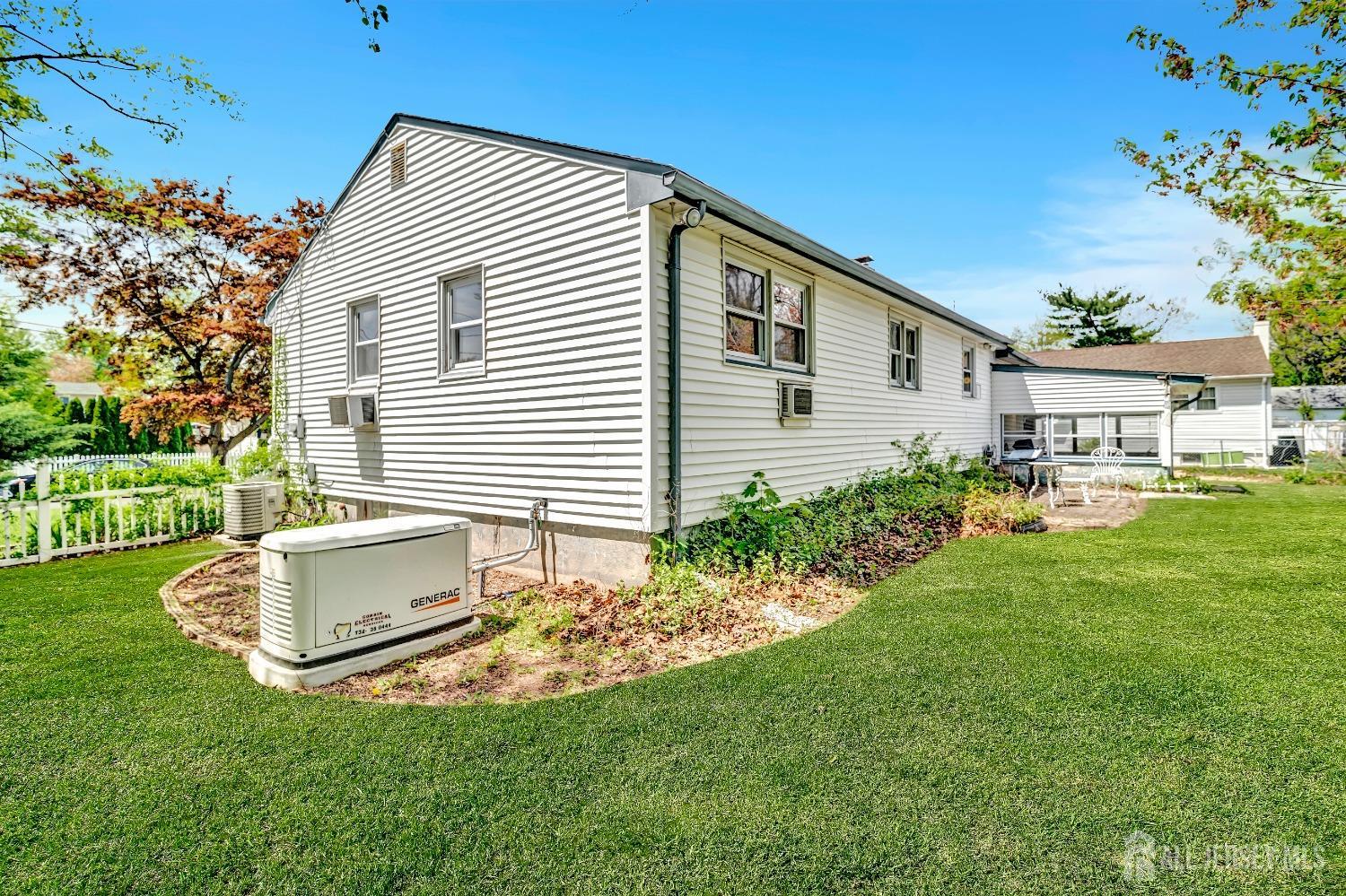 1037 Charter Street, Piscataway, New Jersey image 25