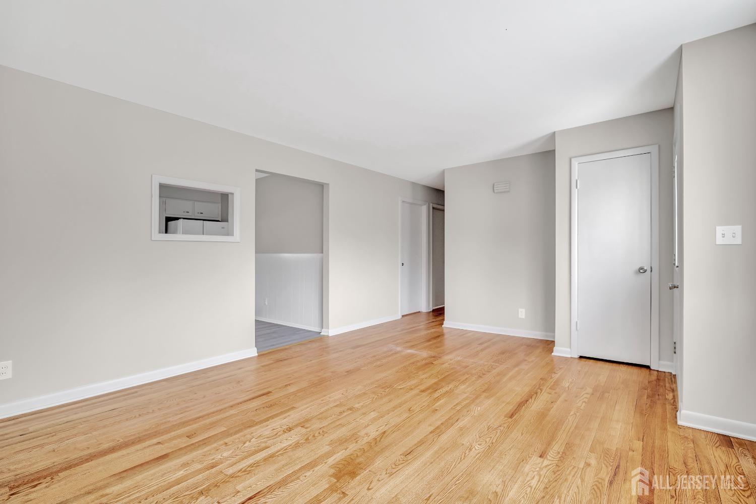 1037 Charter Street, Piscataway, New Jersey image 8