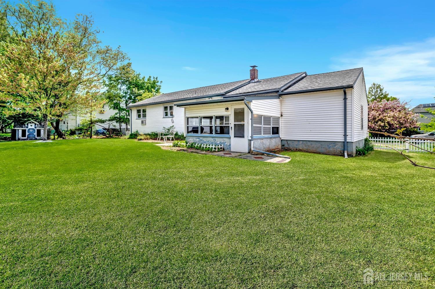 1037 Charter Street, Piscataway, New Jersey image 23
