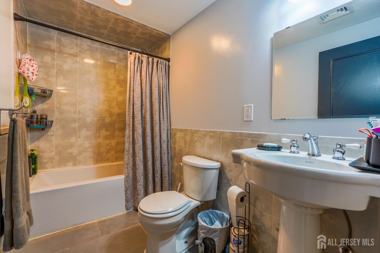 253 Prospect Avenue, Dunellen, New Jersey image 14