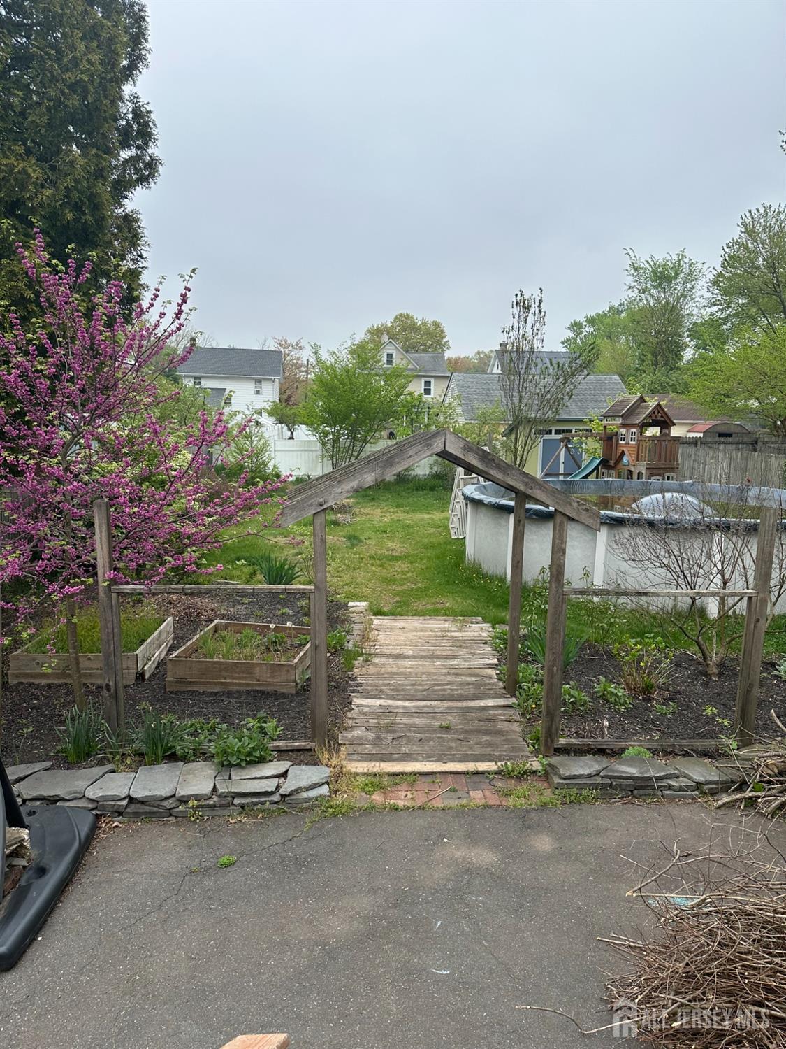 253 Prospect Avenue, Dunellen, New Jersey image 25