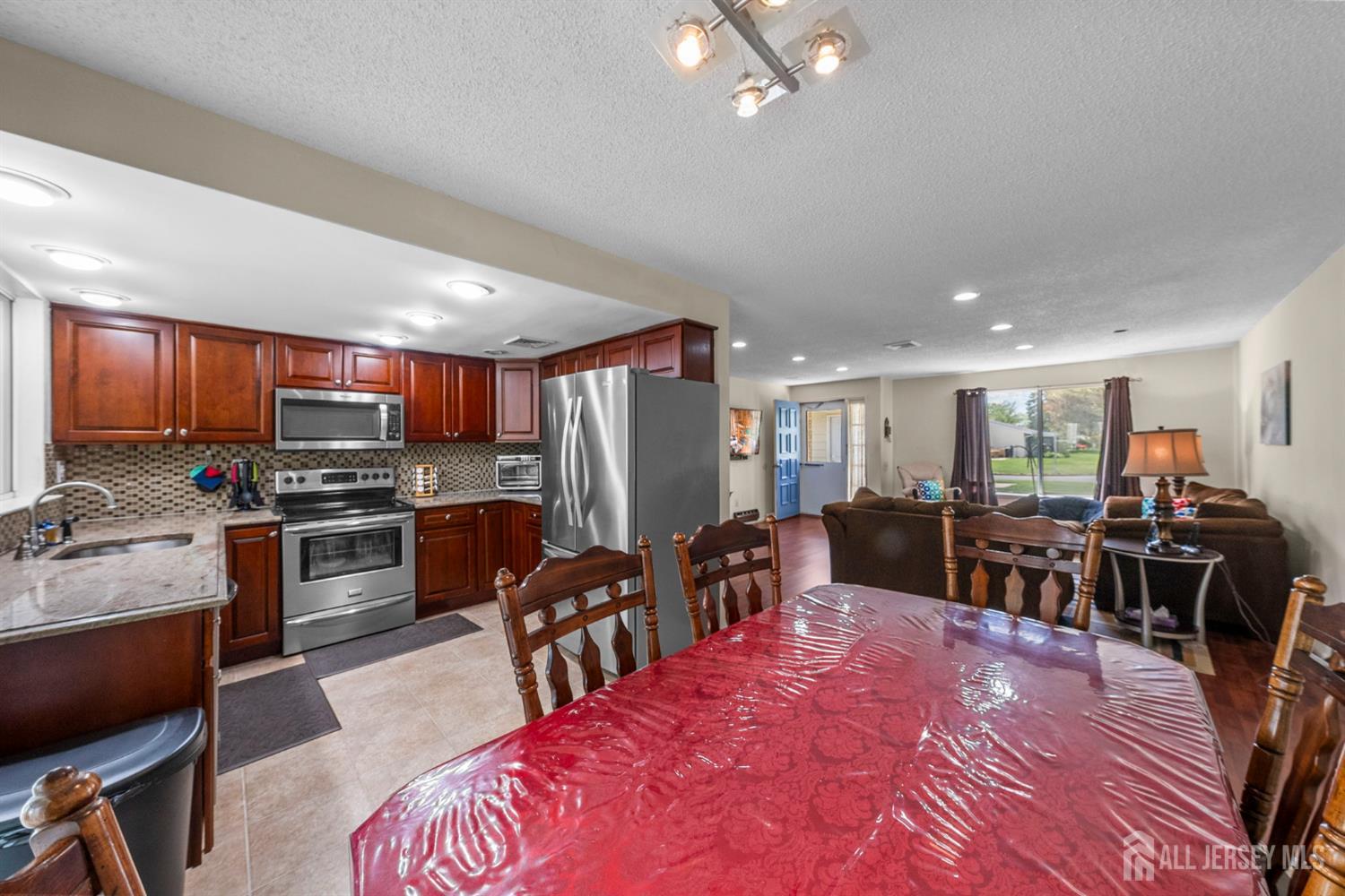 209 Vernon Road, Monroe Township, New Jersey image 8