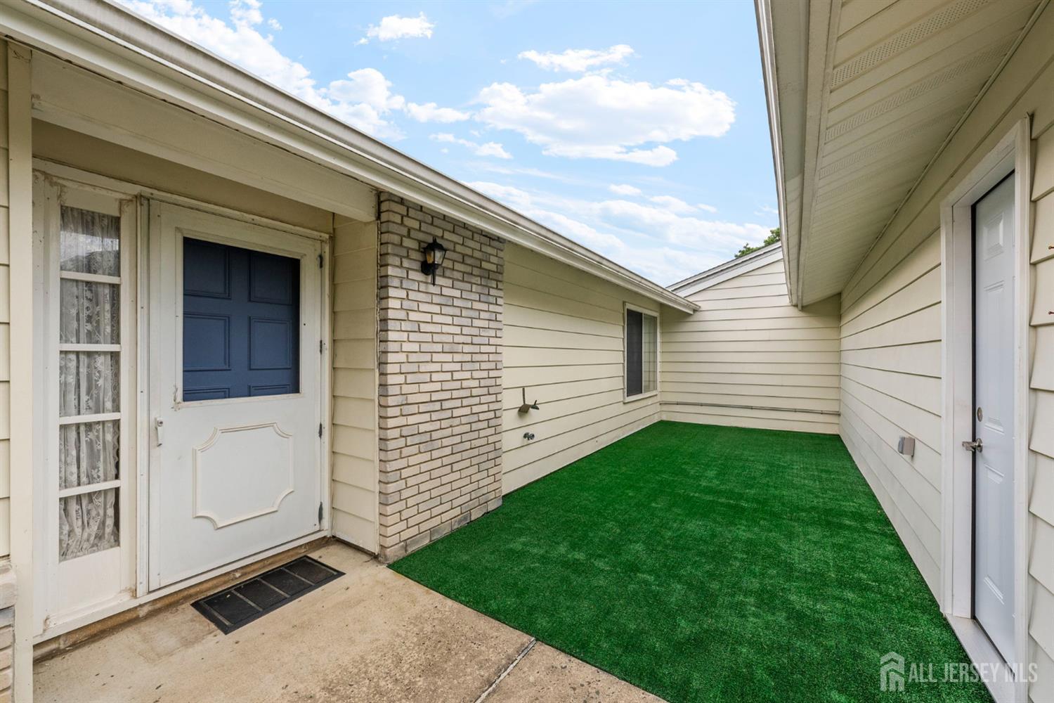 209 Vernon Road, Monroe Township, New Jersey image 2