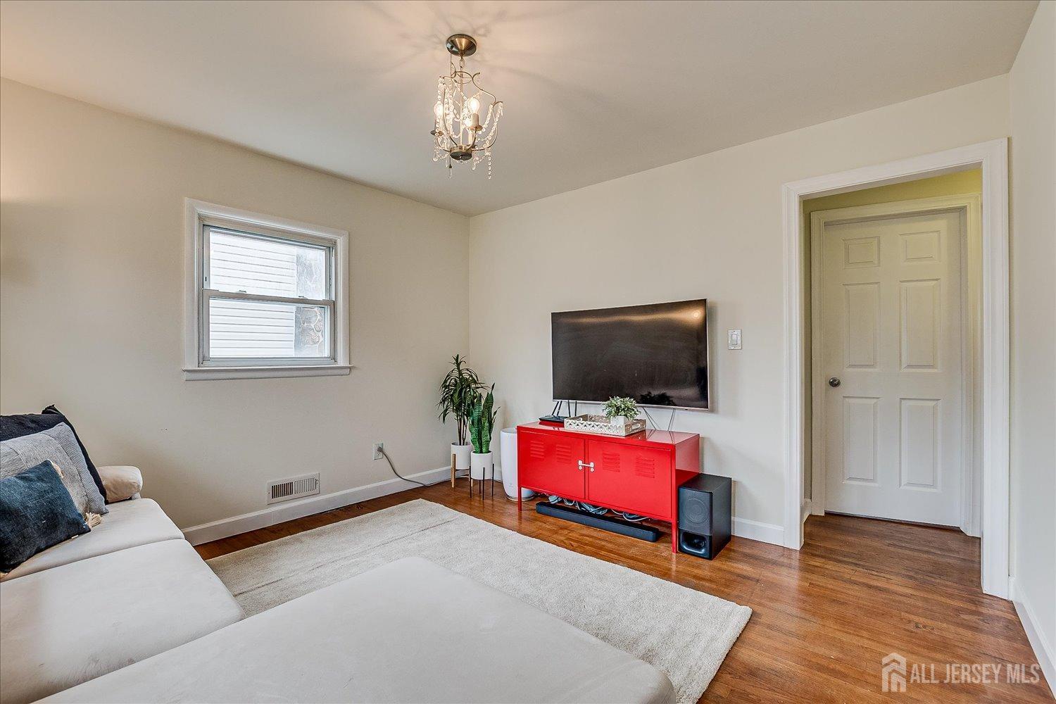 80 Myrtle Avenue, Metuchen, New Jersey image 10