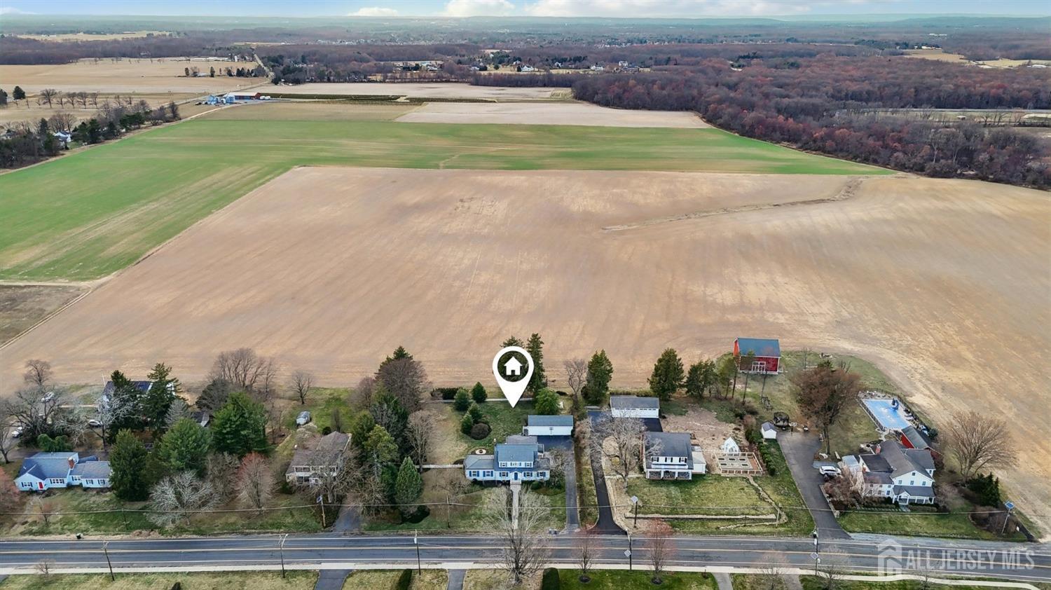 135 N Main Street, Cranbury, New Jersey image 3