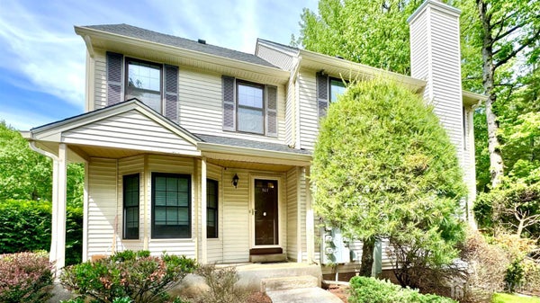 507 TIMBER OAKS RD, EDISON, NJ 08820 - Image 90867c565aed5e0f352e80eb0a5b68b4/3522510471