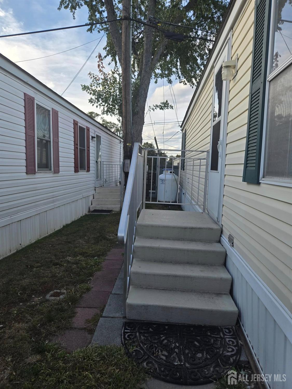 8 3rd Street - Photo 2