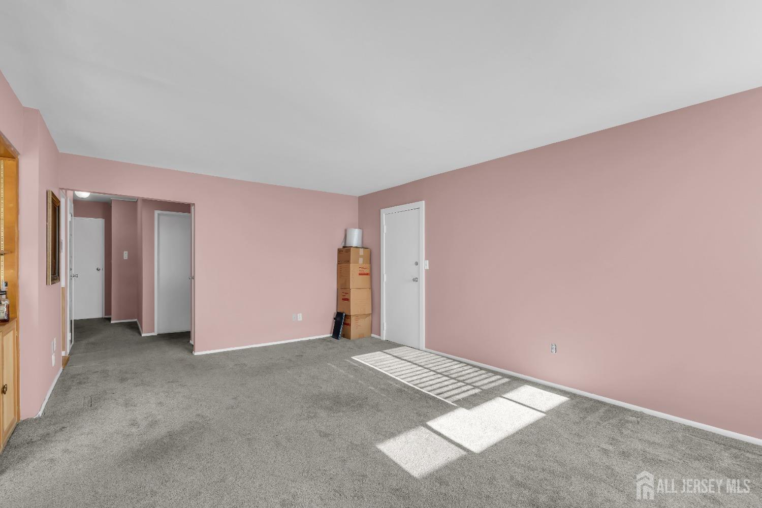 20 Lake Avenue #5B, East Brunswick, New Jersey image 6