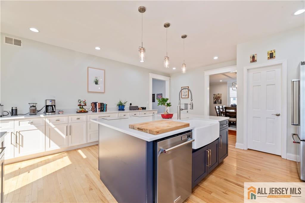 11 Hilltop Boulevard, East Brunswick, New Jersey image 19