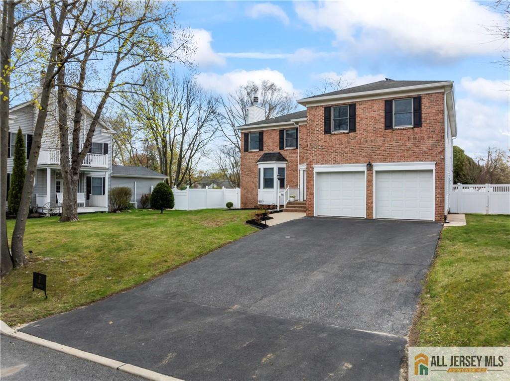 11 Hilltop Boulevard, East Brunswick, New Jersey image 3