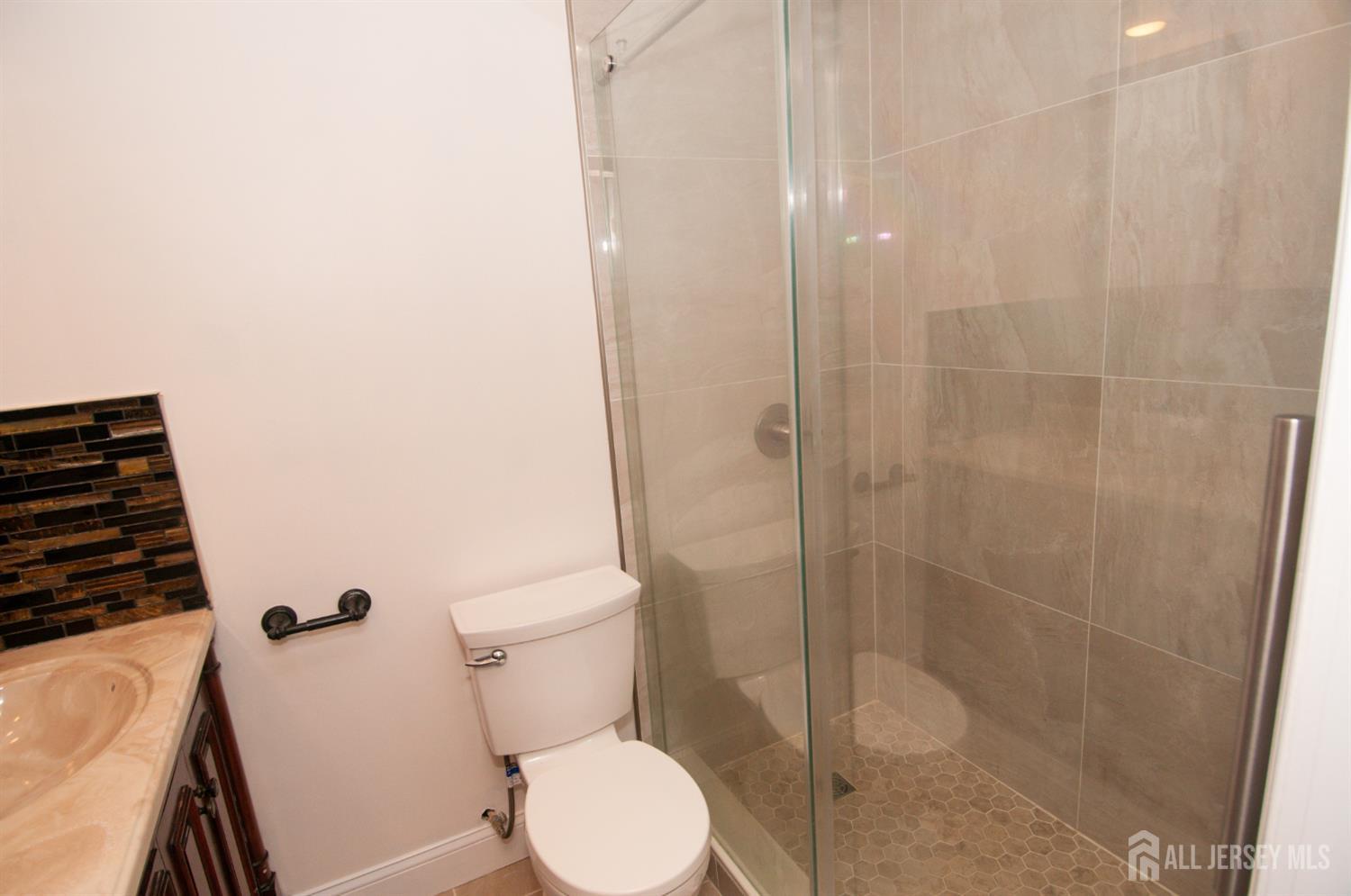 6505 Hana Road, Edison, New Jersey image 16