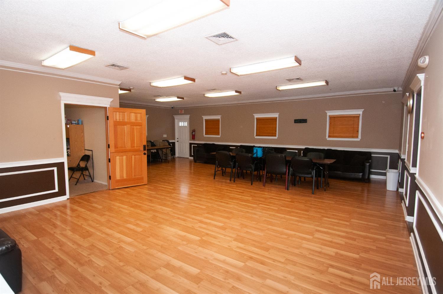 6505 Hana Road, Edison, New Jersey image 31