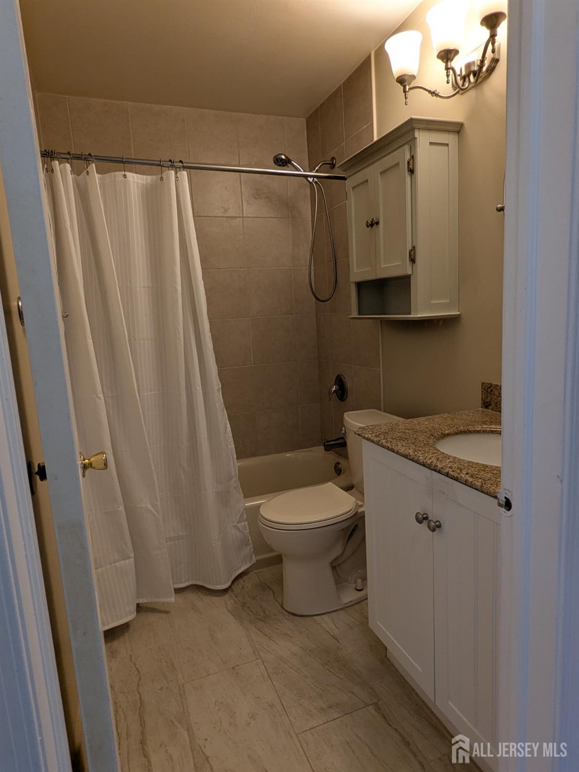 South Brunswick, New Jersey 08852, United States, 1 Bedroom Bedrooms, ,1 BathroomBathrooms,Residential,Active,112766