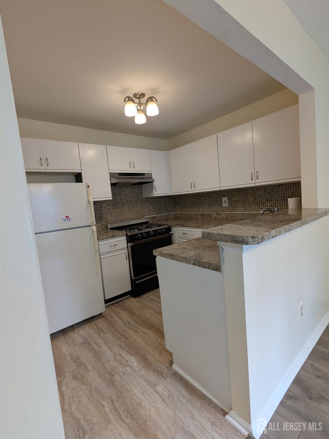 South Brunswick, New Jersey 08852, United States, 1 Bedroom Bedrooms, ,1 BathroomBathrooms,Residential,Active,112766