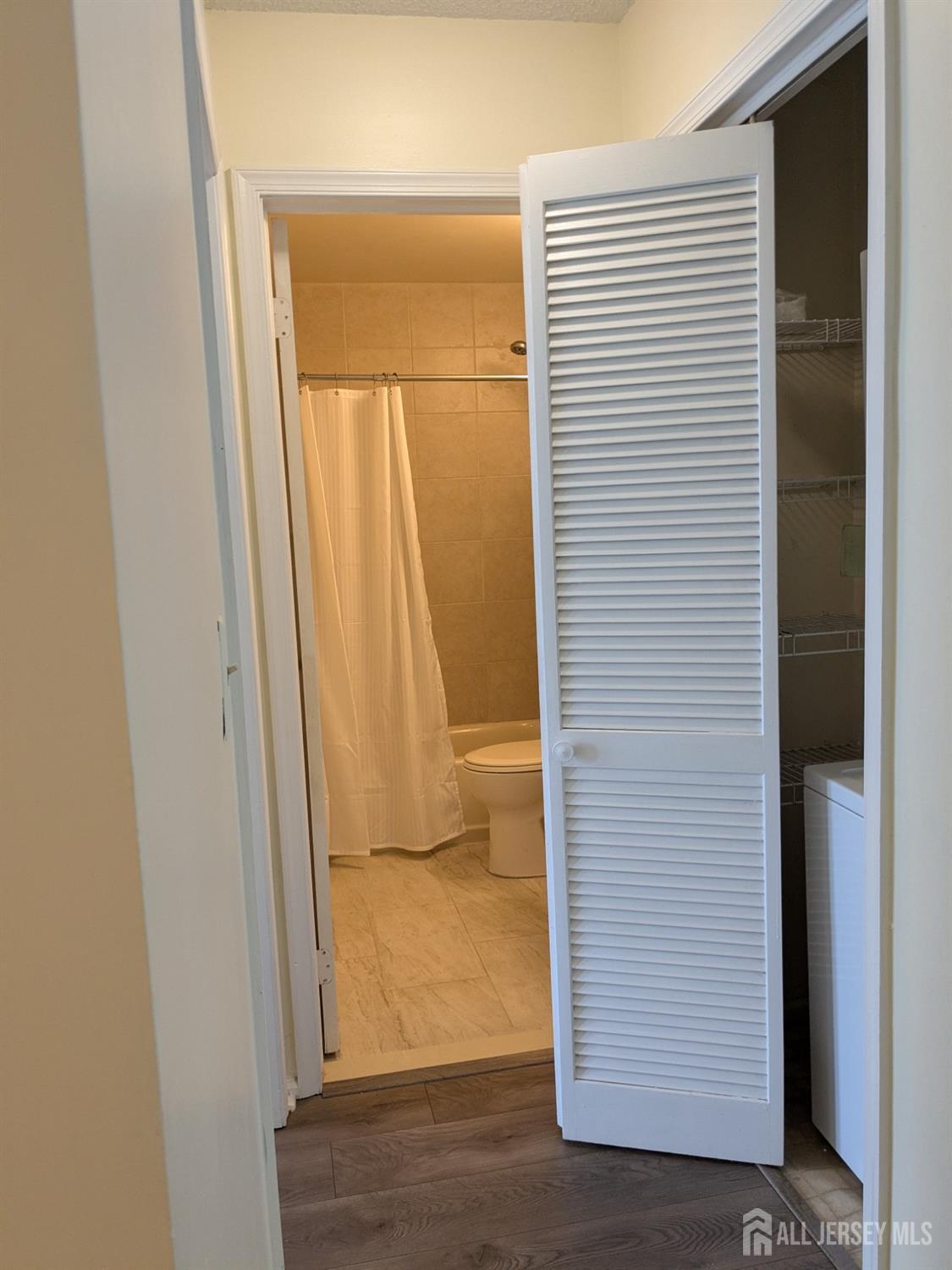 South Brunswick, New Jersey 08852, United States, 1 Bedroom Bedrooms, ,1 BathroomBathrooms,Residential,Active,112766