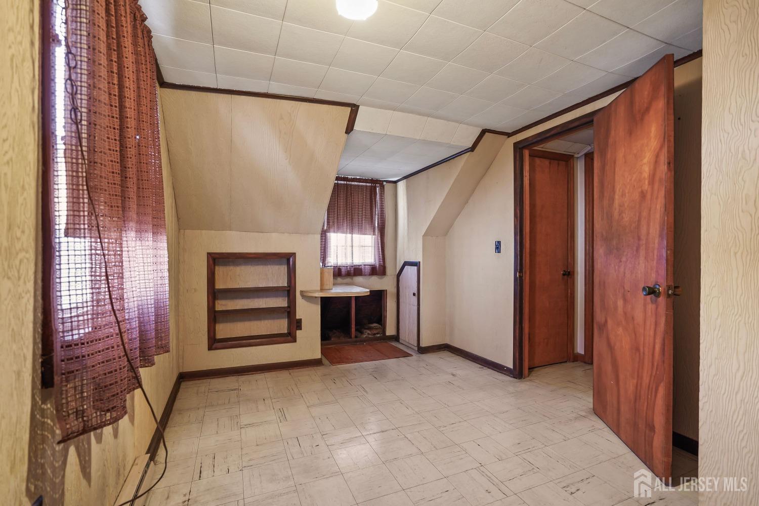 344 S Pine Avenue, Sayreville, New Jersey image 10