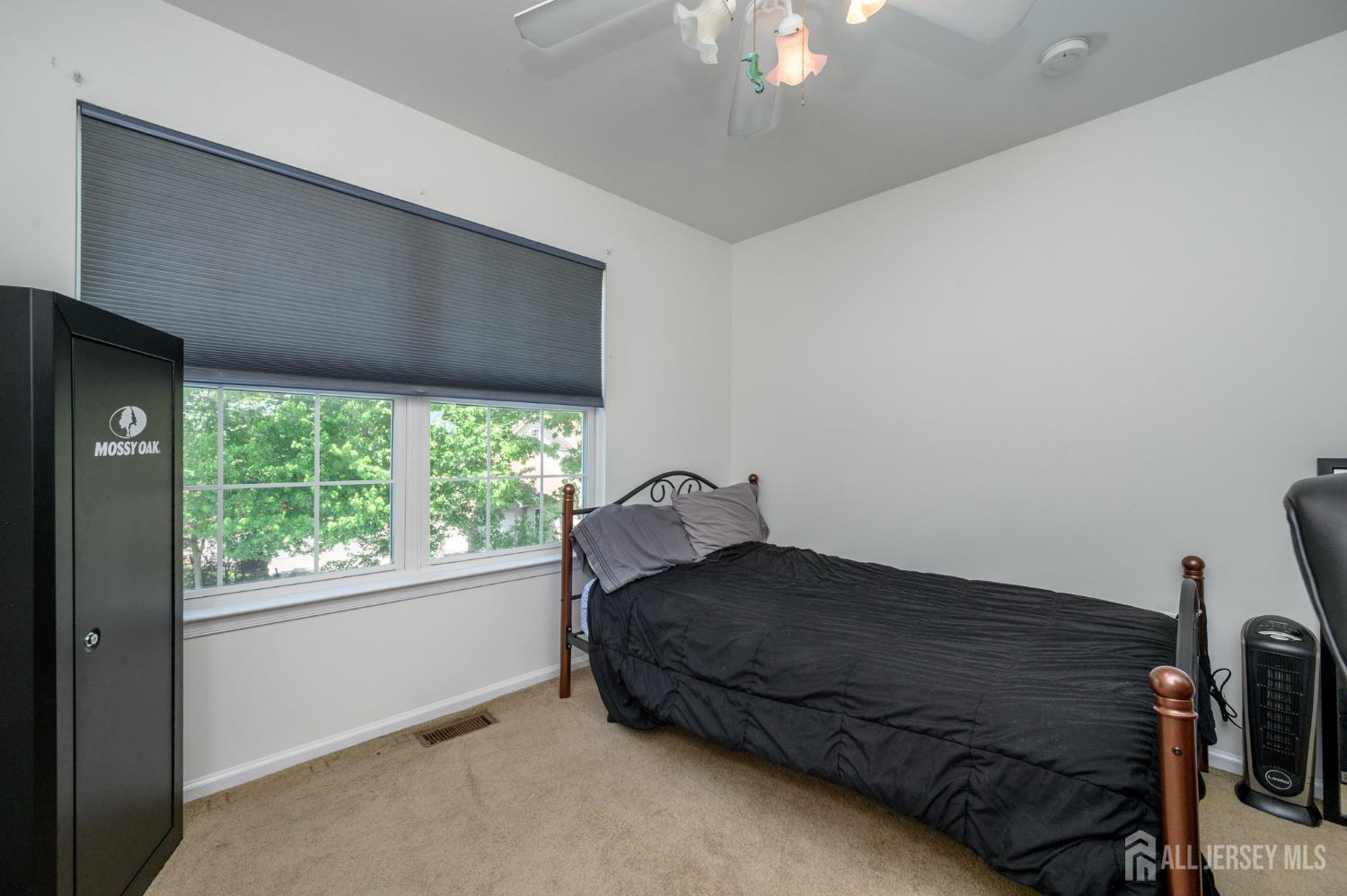 55 Park Knoll Drive, East Brunswick, New Jersey image 30