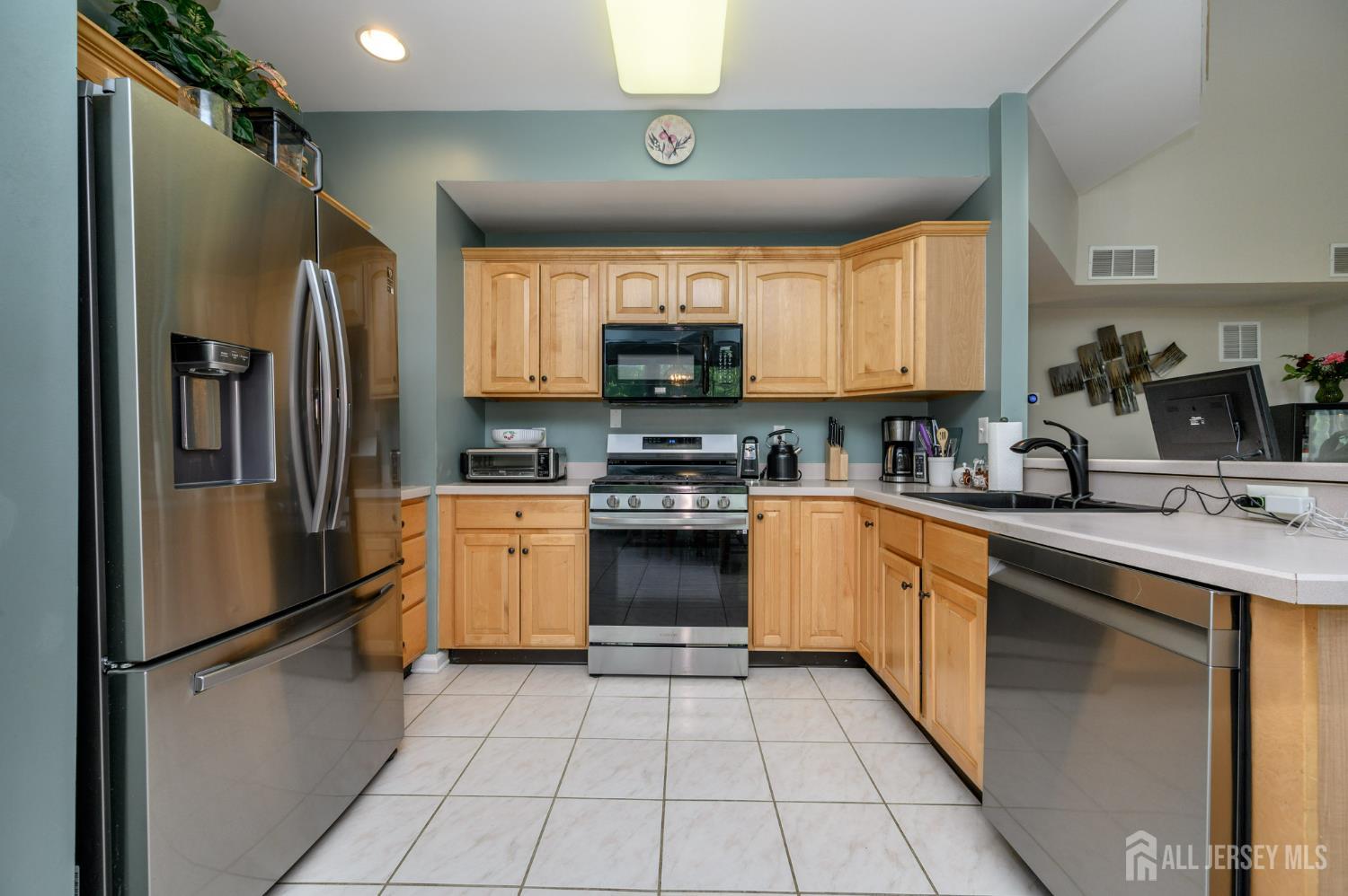 55 Park Knoll Drive, East Brunswick, New Jersey image 10