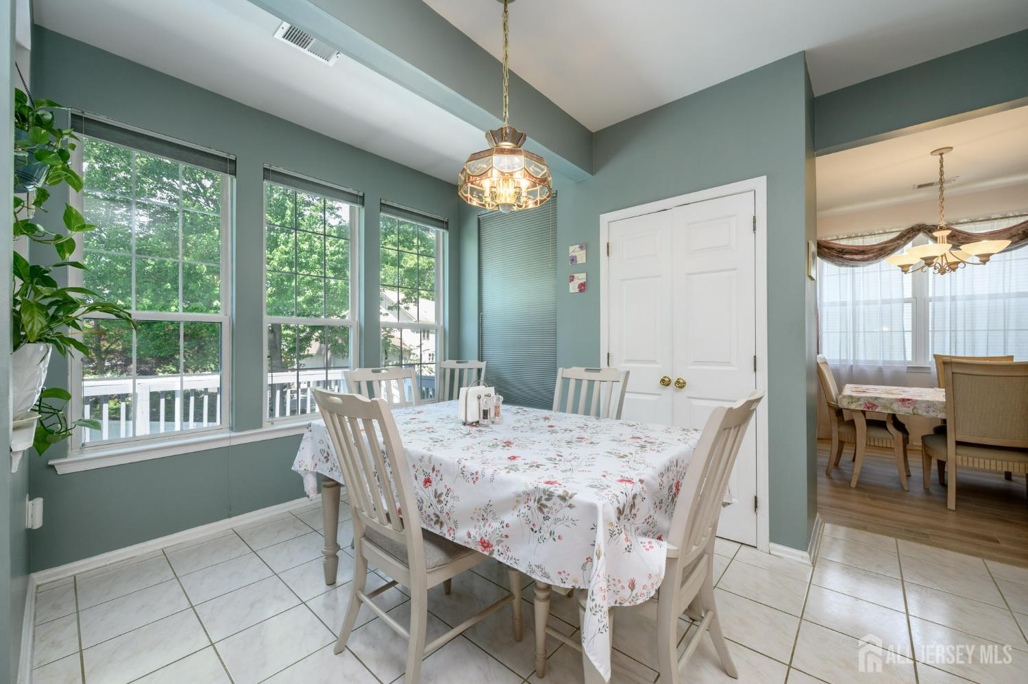 55 Park Knoll Drive, East Brunswick, New Jersey image 9