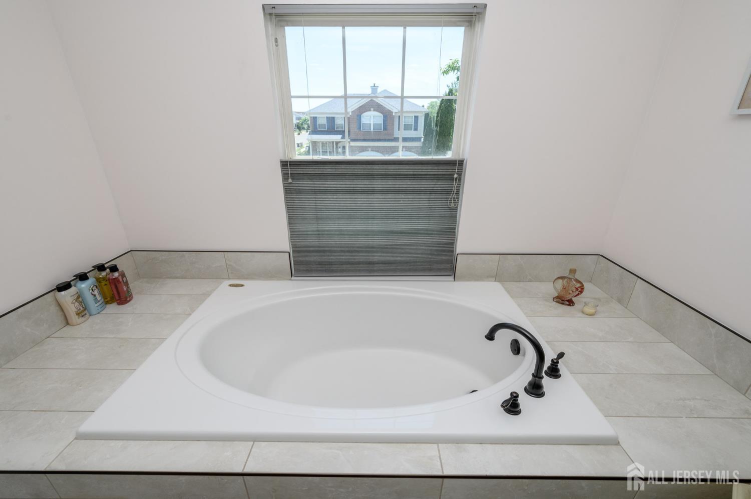 55 Park Knoll Drive, East Brunswick, New Jersey image 24