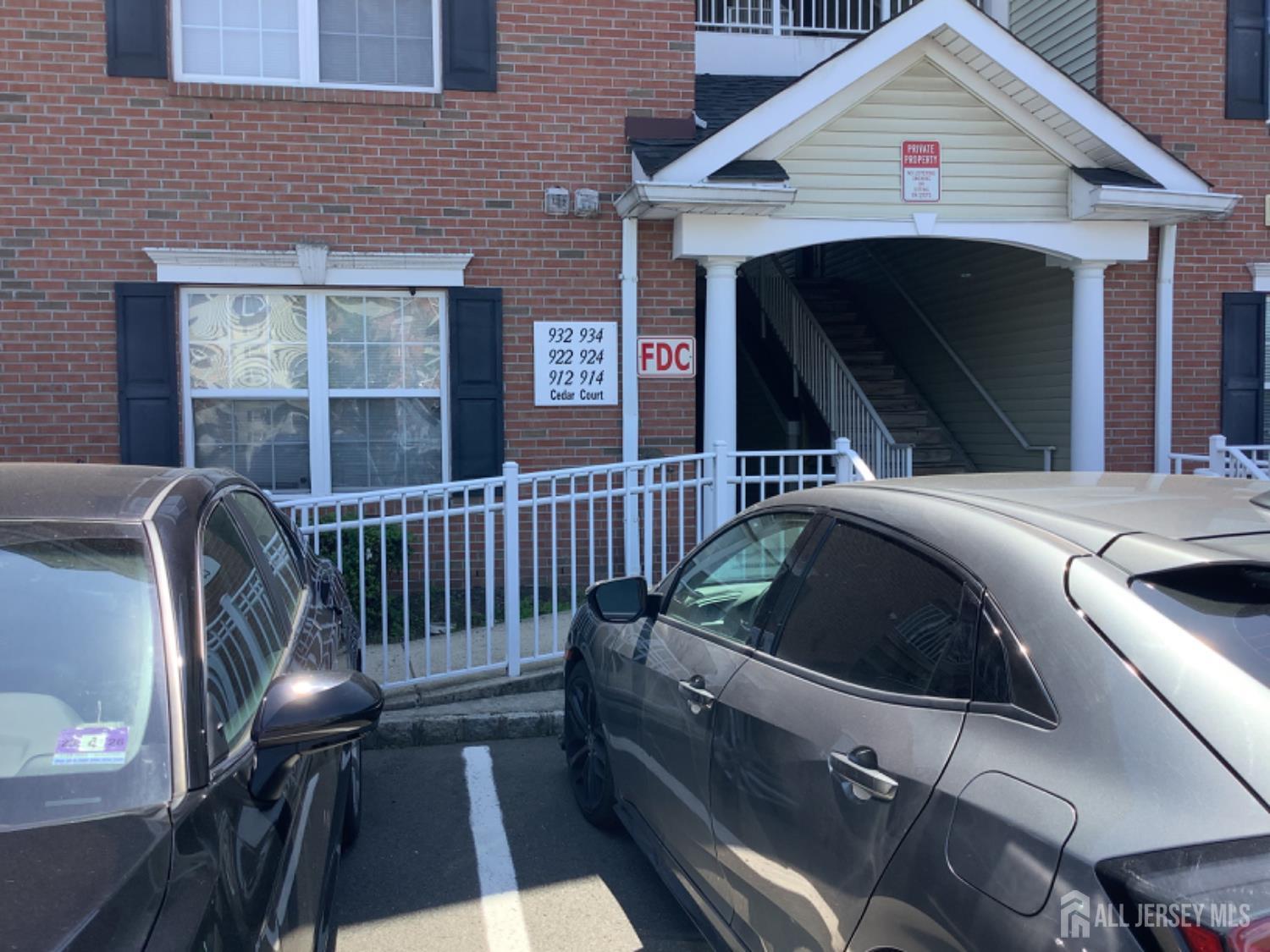 931 Cedar Court, New Brunswick, New Jersey image 4