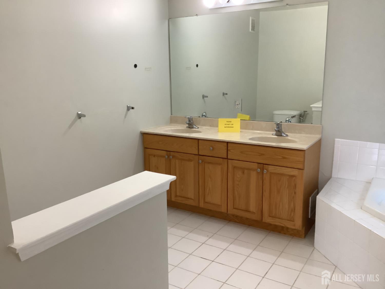 931 Cedar Court, New Brunswick, New Jersey image 6