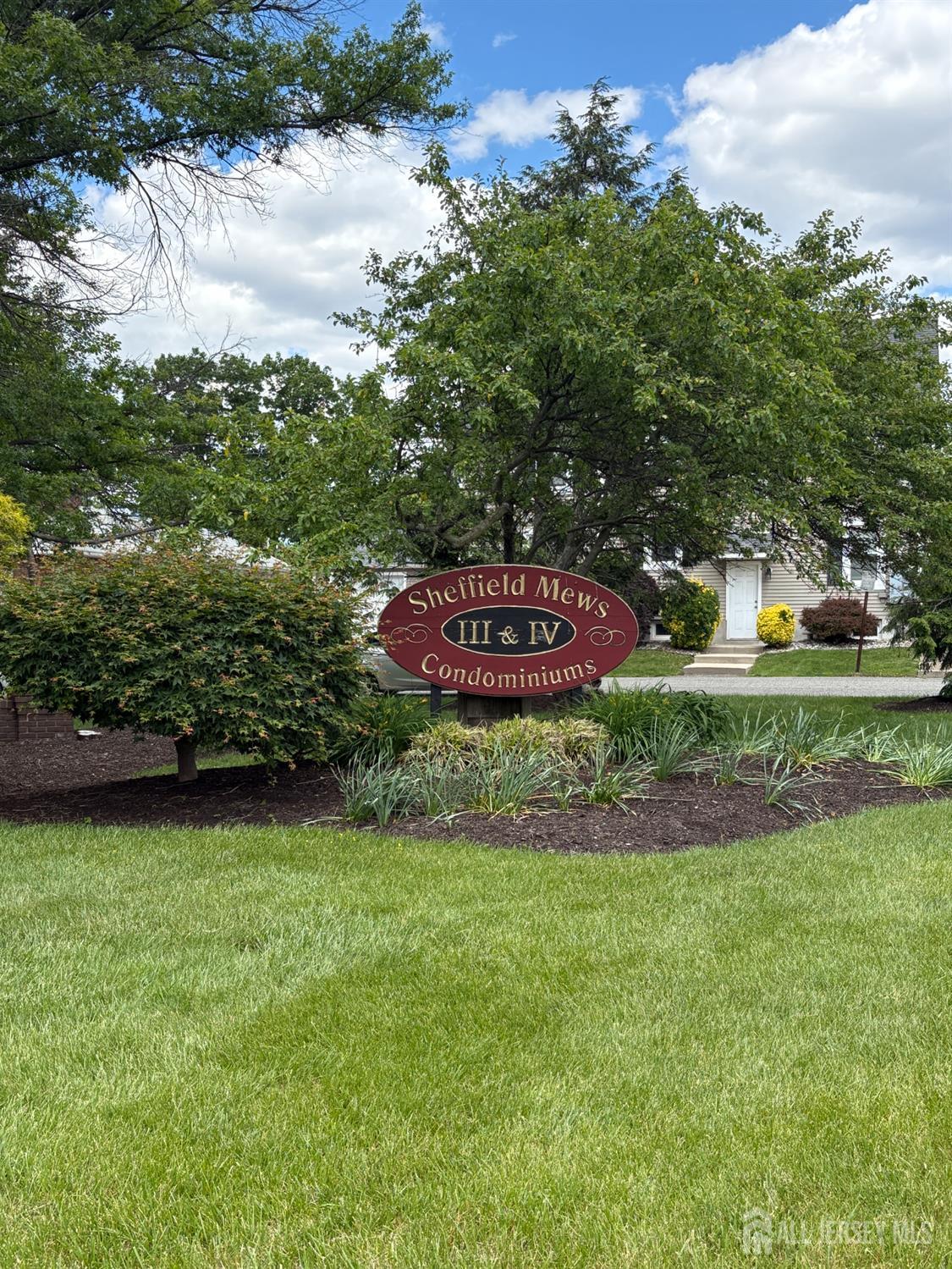 6 Canterbury Lane, Sayreville, New Jersey image 1