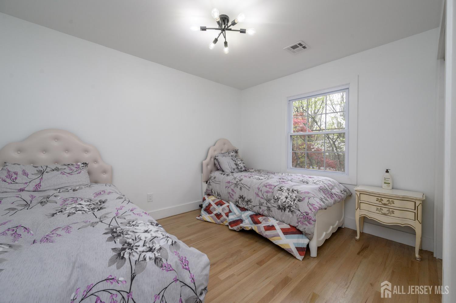 Toms River, New Jersey, 08755, United States, 5 Bedrooms Bedrooms, ,4 BathroomsBathrooms,Residential,Active,2042159
